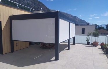 Pergola bioclimatique