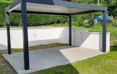 Pergola bioclimatique